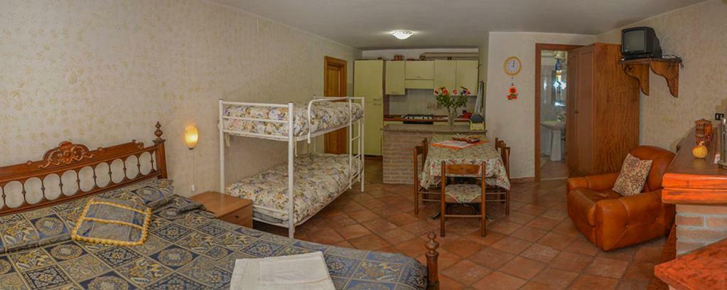 Casa Lieta Panzió Subiaco Kültér fotó