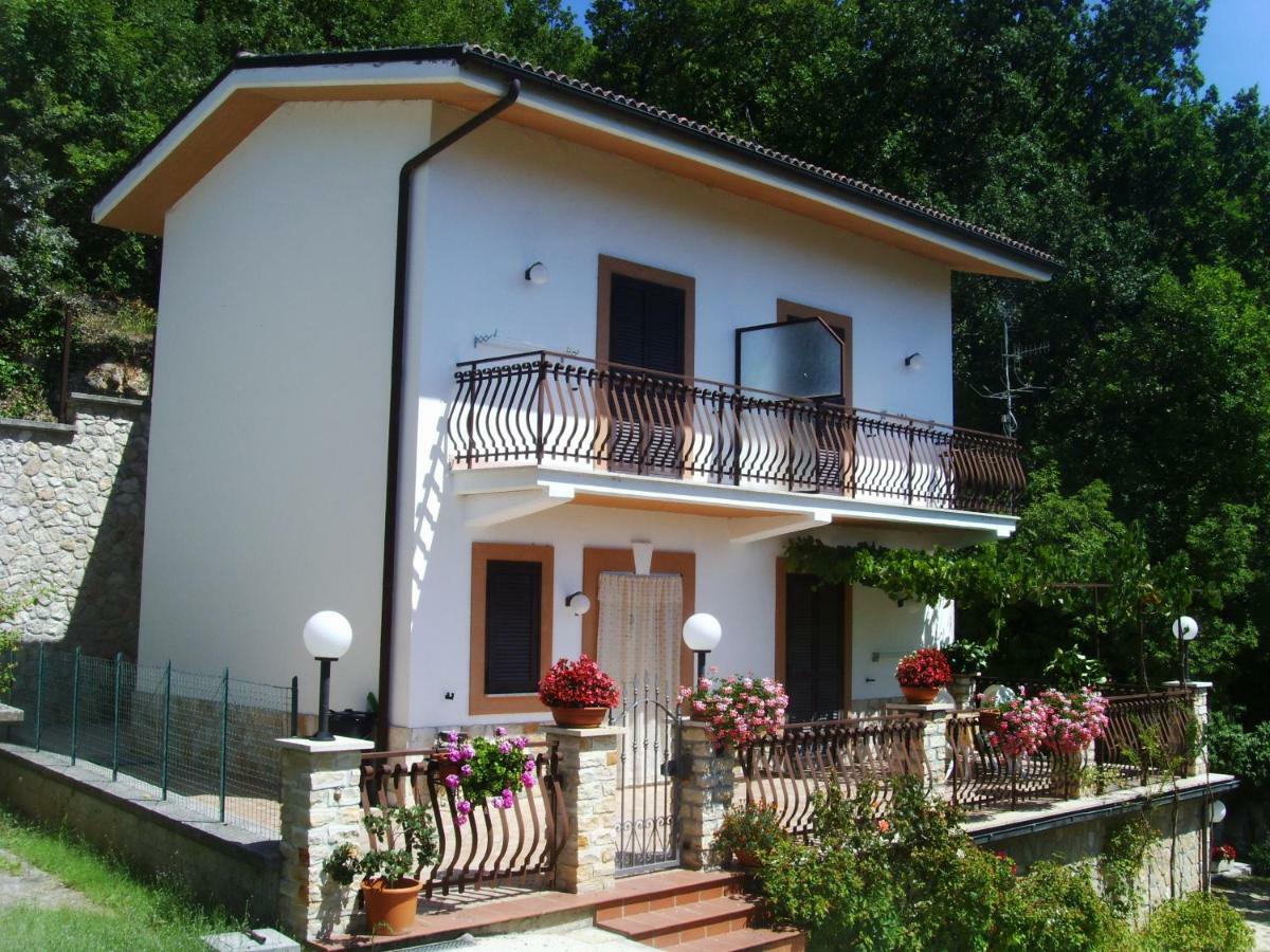 Casa Lieta Panzió Subiaco Kültér fotó